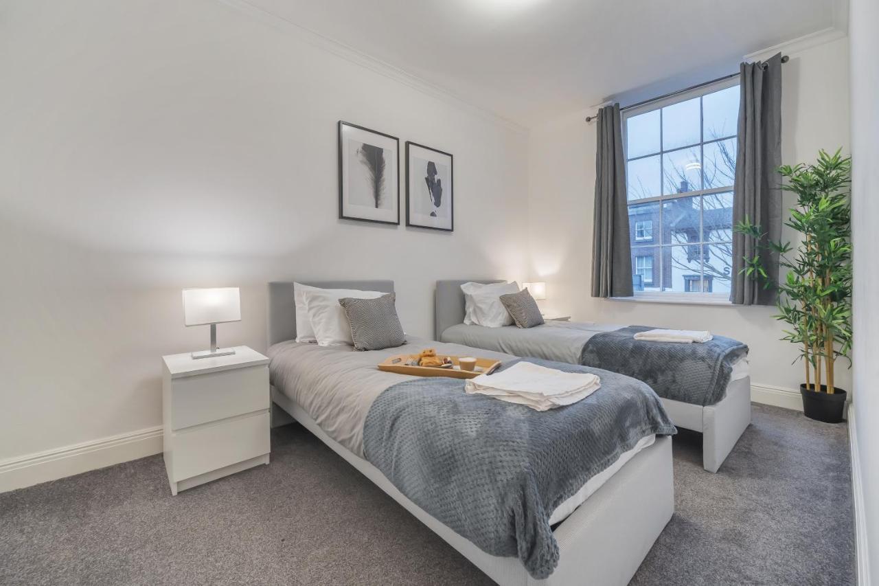 רדינג Modern, City Centre -2 Bedroom Apartments מראה חיצוני תמונה