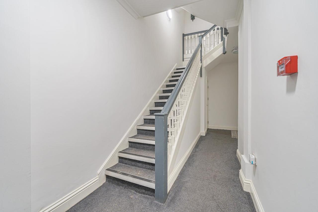 רדינג Modern, City Centre -2 Bedroom Apartments מראה חיצוני תמונה