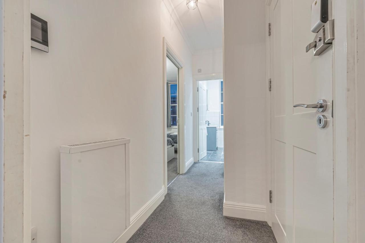 רדינג Modern, City Centre -2 Bedroom Apartments מראה חיצוני תמונה