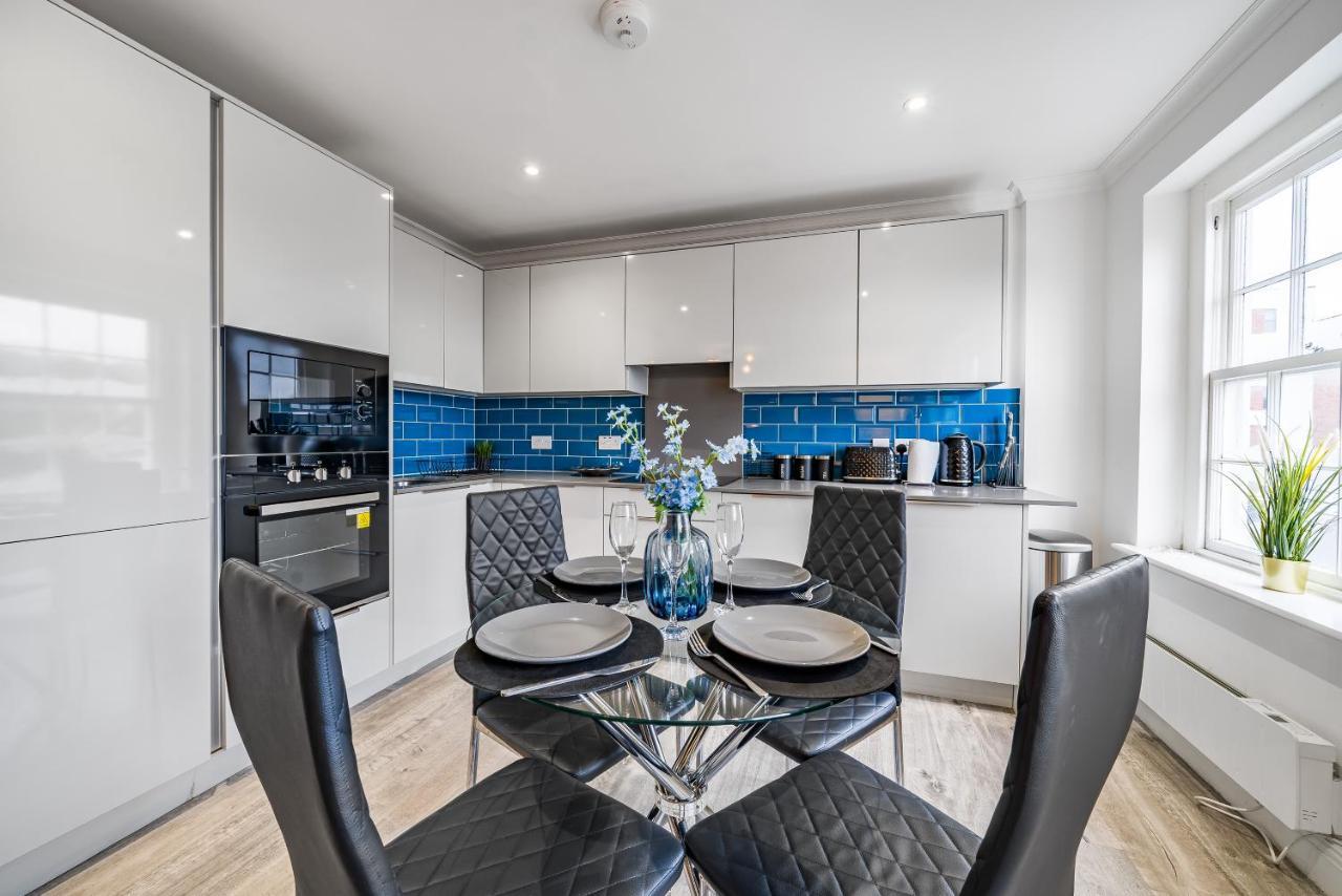 רדינג Modern, City Centre -2 Bedroom Apartments מראה חיצוני תמונה