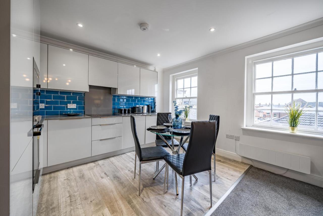 רדינג Modern, City Centre -2 Bedroom Apartments מראה חיצוני תמונה
