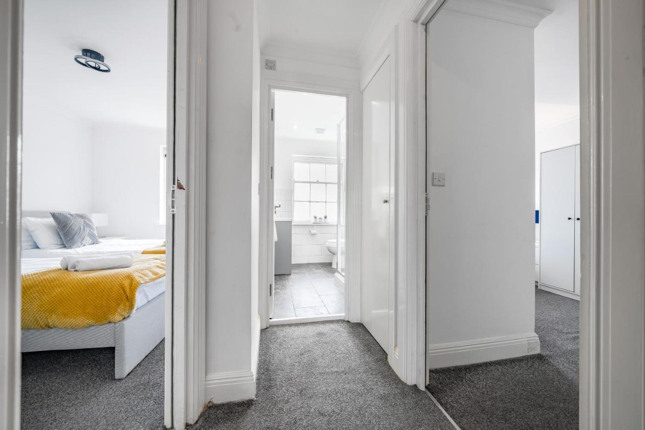 רדינג Modern, City Centre -2 Bedroom Apartments מראה חיצוני תמונה